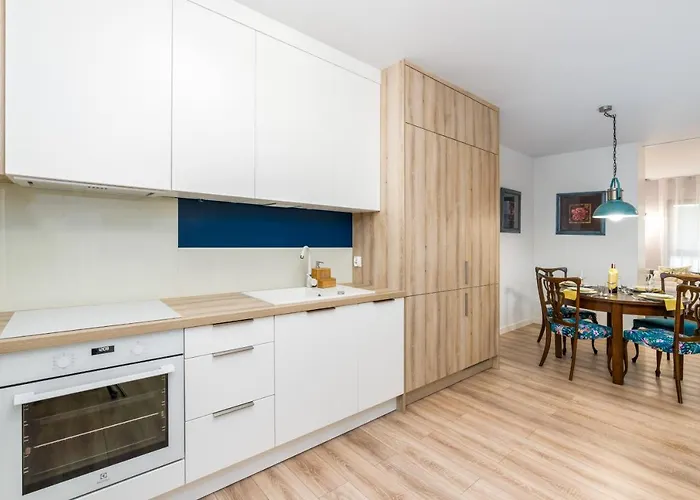 Villa Venecja Apartment Chwaliszewo With Free Garage City Center By Noclegi Renters